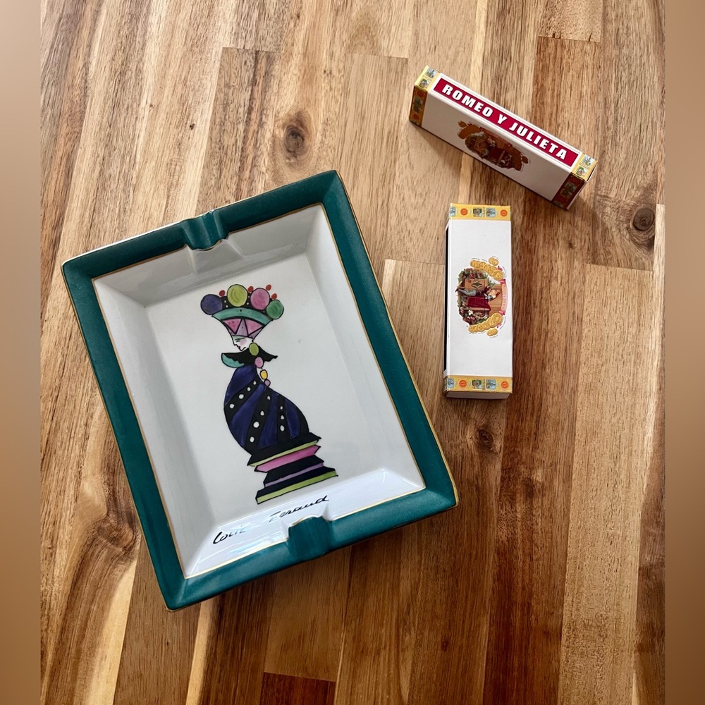 Louis Feraud Avignon 💯 Porcelain Ashtray Vintage